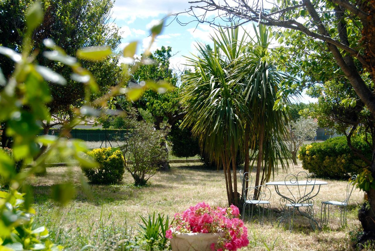 Le Mas Marguerite Arles Exterior photo