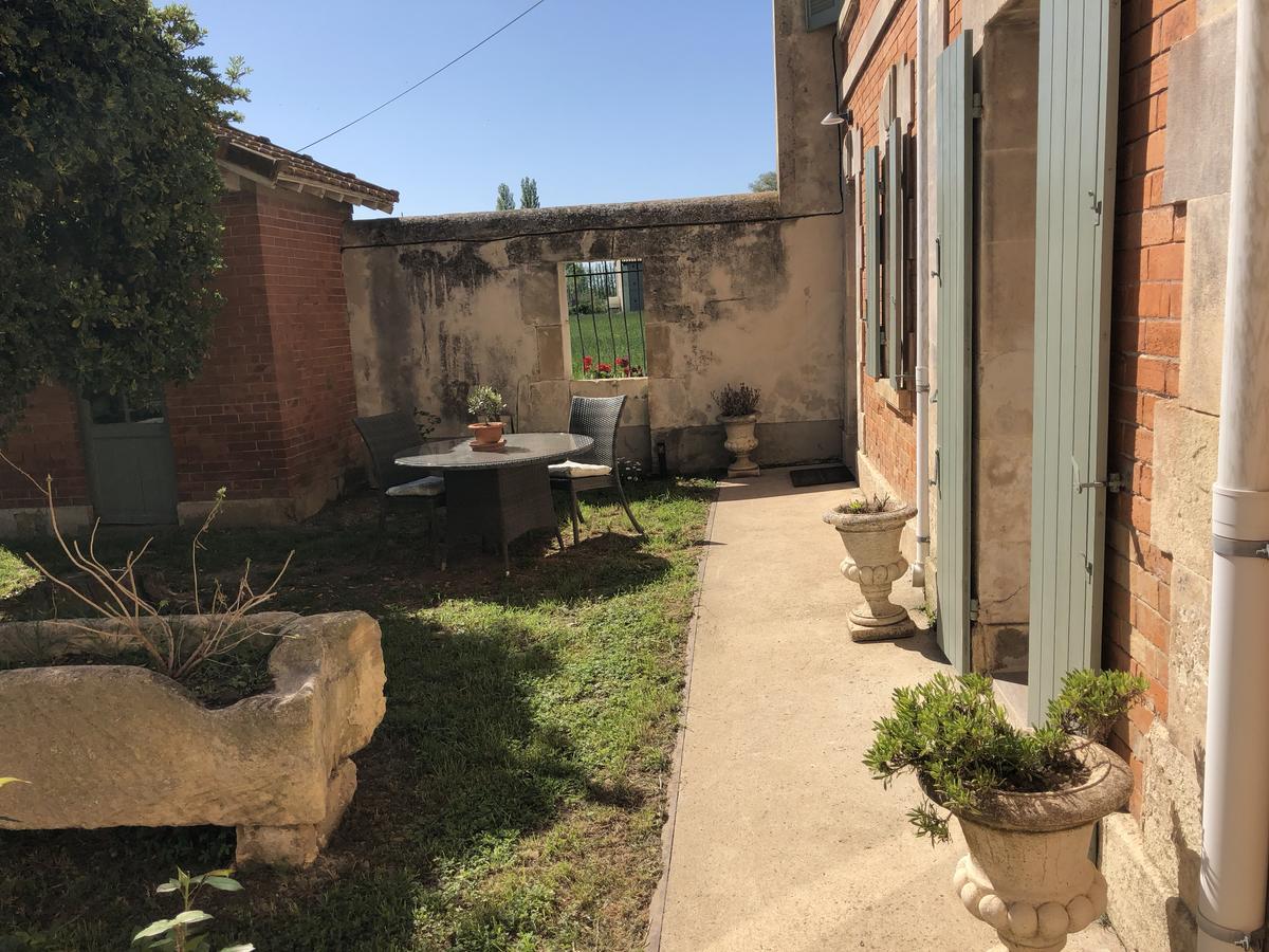 Le Mas Marguerite Arles Exterior photo